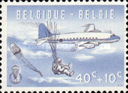 [Parachute jumping, type XZ]