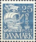 [Caravel - Steel Engraving. 2 Lines of Fields Left of "D" in "DENMARK", type AT2]